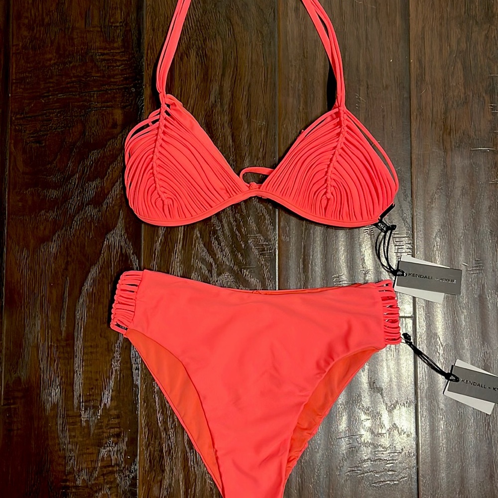 KENDALL+KYLIE Two piece bikini